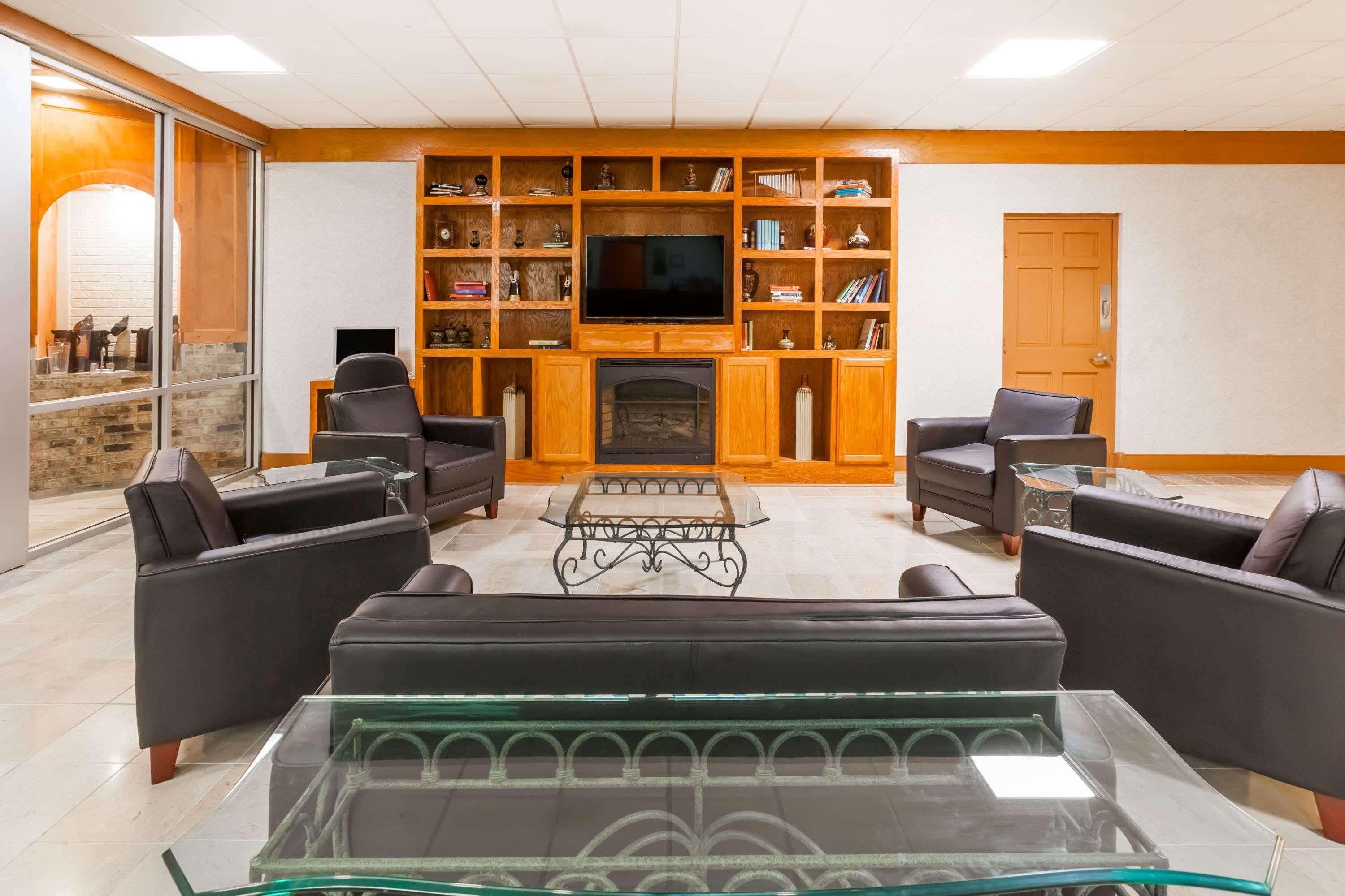 Howard Johnson By Wyndham Conway Exteriör bild
