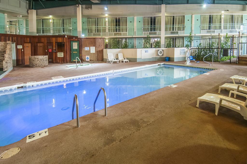 Howard Johnson By Wyndham Conway Exteriör bild